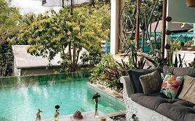 Chambres D'Hotes & Spa Le Jardin De Ravintsara